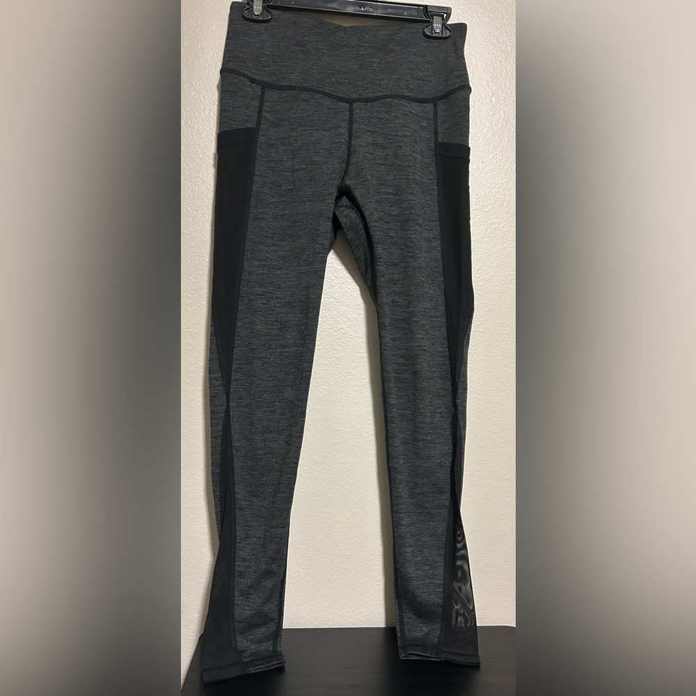 NWOT- J Rose Elite legging- black&dark Grey with mesh& pockets- size M